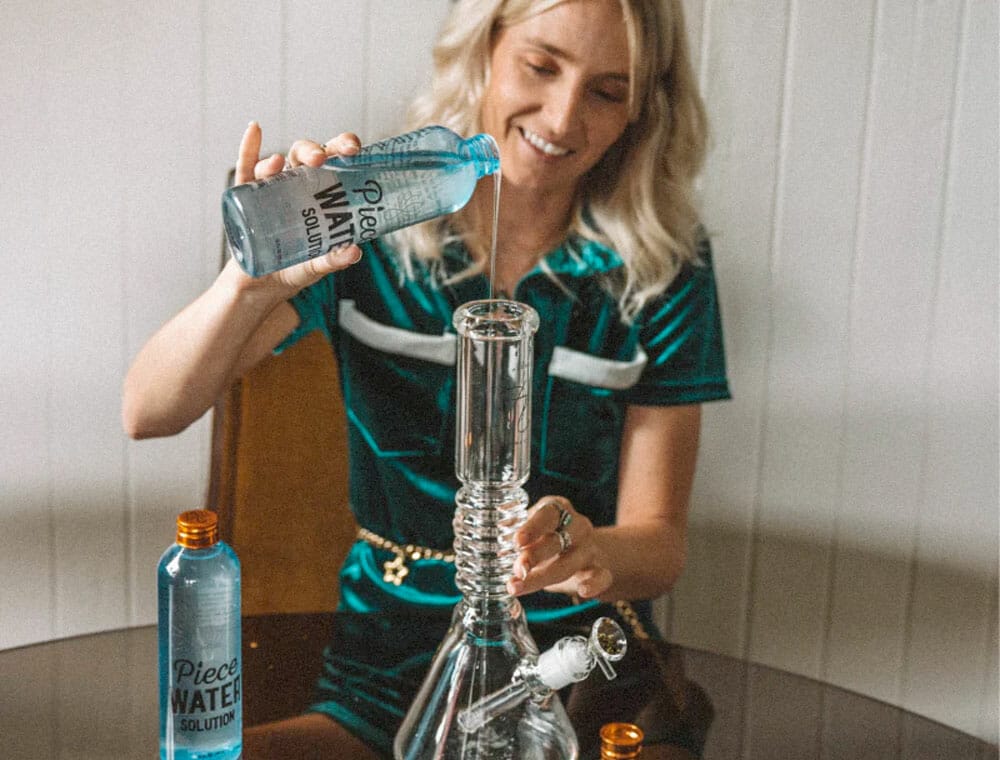 Mit Piecewater bleibt deine Bong länger sauber – Du musst also weniger oft deine Bong reinigen