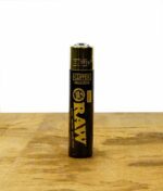 Clipper-RAW-Black-mit-goldener-Cap.jpg