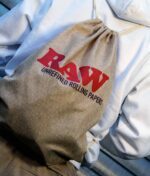 RAW-Sportbeutel-braun.jpg