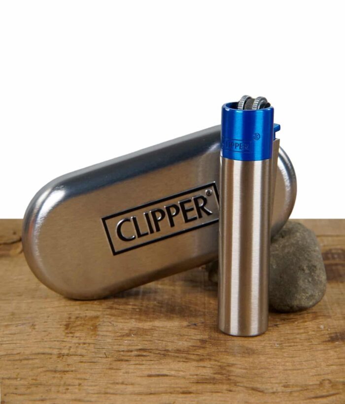 clipper-metal-silber-mit-blauer-cap.jpg