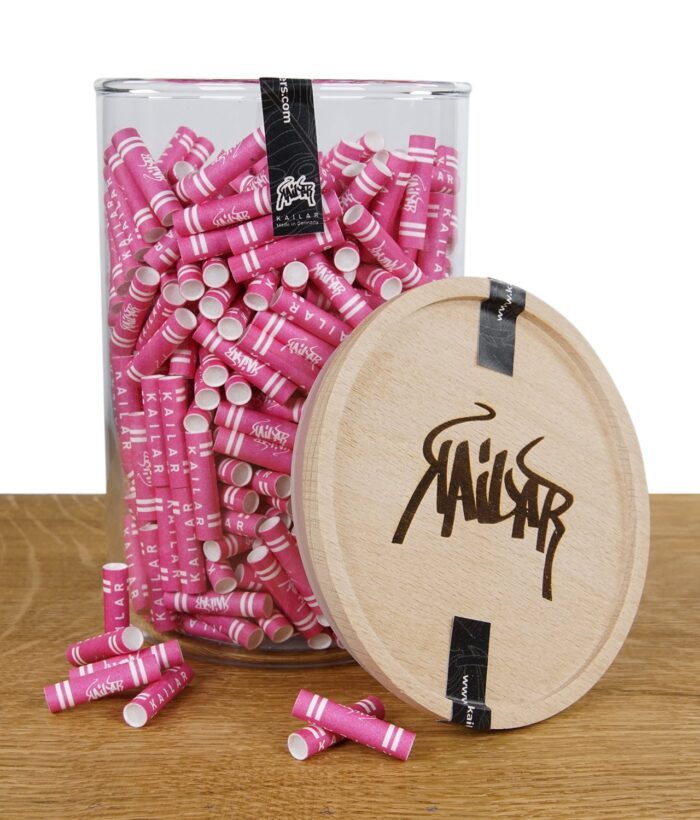 kailar-aktivkohlefilter-pink-500er-glas-geoeffnet.jpg