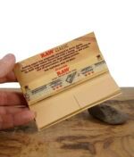 raw-connoisseur-papers-king-size-slim-mit-filtertips-2.jpg
