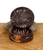 rosenholz-grinder-2-tlg-mit-handgeschnitztem-leaf-2.jpg