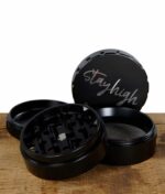 stayhigh-edelstahlgrinder-4-teilig.jpg