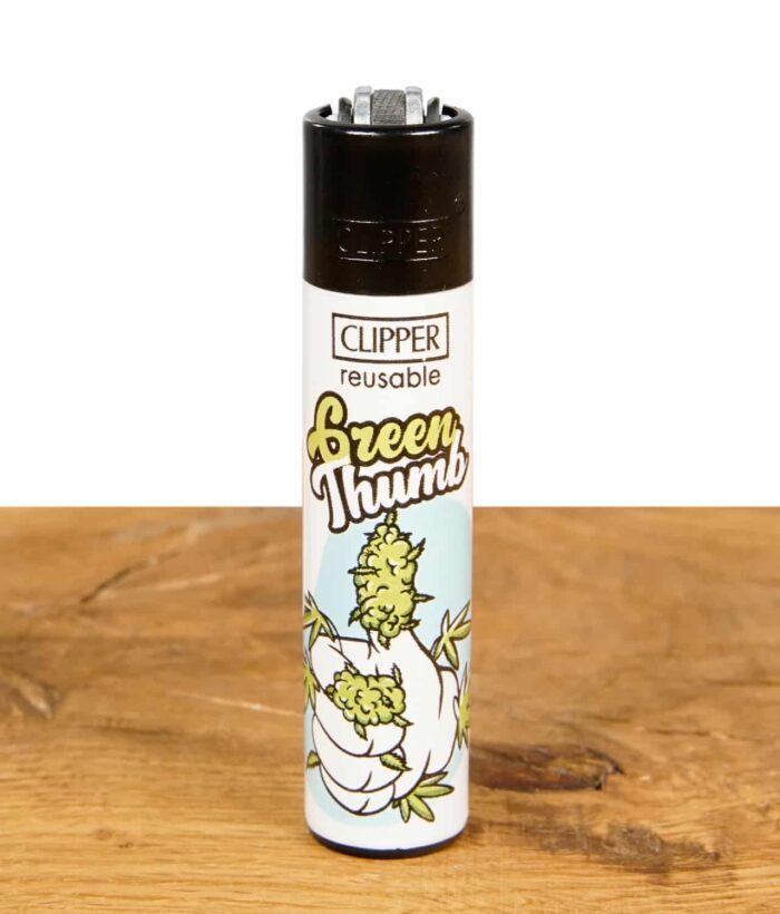 Clipper-Feuerzeug mit "Green Thumb" Design, zeigt eine Hand mit einer blühenden Hanfpflanze.