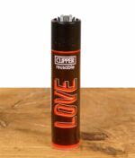 clipper-feuerzeug-new-impact-love.jpg