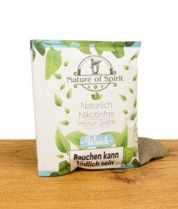 Verpackung des Nature of Spirit Tabakersatzes in der Variante "Weich" mit dem Aufdruck "Rauchen kann tödlich sein".