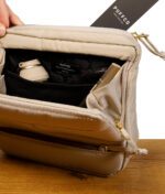 Die Puffco Proxy Travel Bag Tragetasche offen mit Proxy Vaporizer und Hotknife