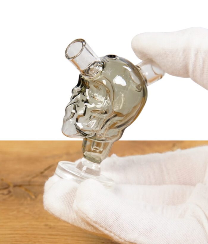 vapolicx-handvaporizer-bubbler-skull-mit-dnyavap-spitze-2.jpg