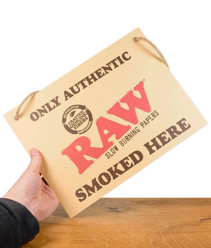 RAW Store Pappschild