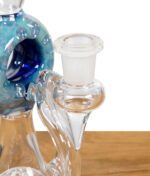 Nahaufnahme der Schliffaufnahme der Glaspfeife mit detailreichem Glasdesign.