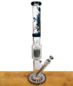 Black Leaf Kofferbong Valhalla mit eingesetztem Chillum und Kopf im Setup