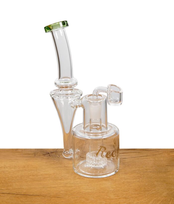 Kompakte Blaze Recyclerbong mit Trommelperkolator und grünem Mundstück – ideal für NS14-Setups