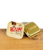 raw-tiny-tray-anstecker-3.jpg