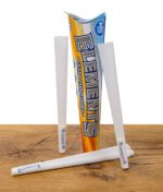 Drei vorgedrehte Elements Ultra Thin Cones im King Size Format vor geöffneter Verpackung mit auffälligem Branding.
