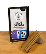 Budmaster Blue Dream Packung mit fünf entfalteten Blunts davor