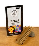 Budmaster Tangie Packung mit stilisiertem Artwork und fünf entfalteten Blunts