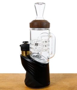 MJ Arsenal Halo Glasaufsatz montiert auf einem Puffco Peak Pro E-Rig