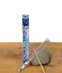 Komplette Ansicht der Cyclones Blueberry Packung mit Cone auf Stein