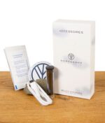 Zubehör des Norddampf Relict Vaporizers inklusive Reinigungsset, Kabel und Mundstück