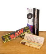 RAW Black, OCB und Classic Papers mit offenem Heft – Teil des Kiffer Startersets