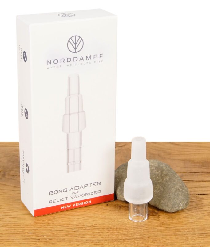 Komplettansicht des Norddampf Bongadapters mit Verpackung für Relict Vaporizer