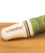 Detailaufnahme des unteren Endes vom Weedlez Hundespielzeug mit sichtbarem Logo und Filterdesign