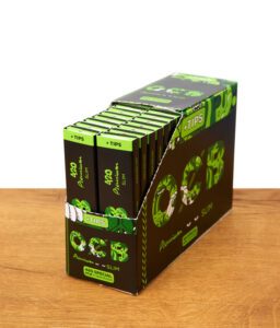 32er Box der OCB Venyason Drehpapiere auf Holz