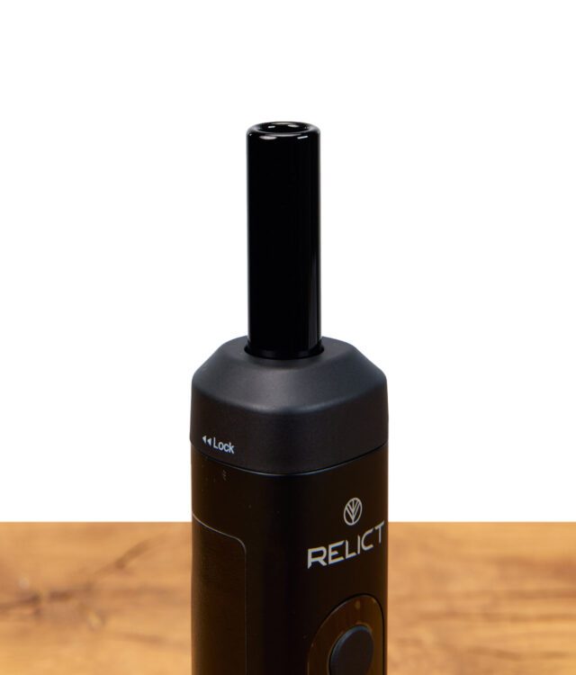 Norddampf Relict Vaporizer mit aufgesetztem schwarzem 45mm Aroma-Glasmundstück aus hitzebeständigem Glas