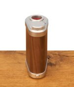 Tinymight 2 High-End Konvektions-Vaporizer mit Walnussholz-Gehäuse und Aluminium-Platten stehend auf Holzoberfläche.