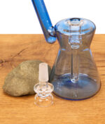 GRAV Pocket Bubbler Hourglass Light Cobalt mit beiliegendem 10mm Cup Bowl – vollständiger Lieferumfang